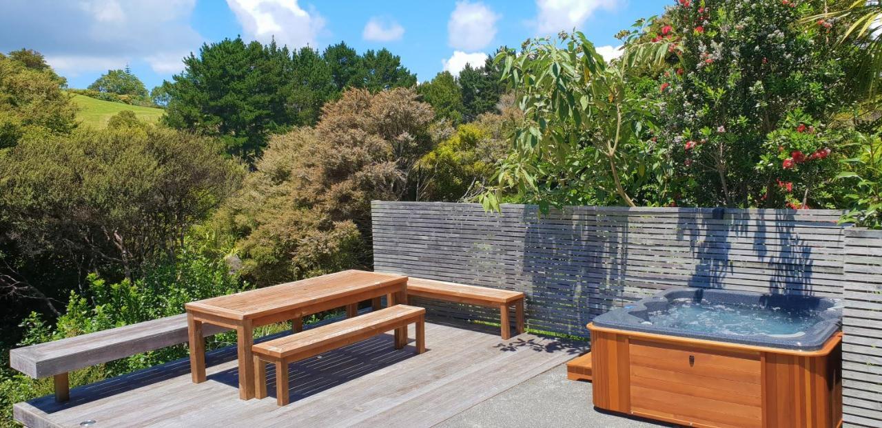 Karaka Sanctuary With Spa Pool By Waiheke Unlimited Oneroa Екстер'єр фото